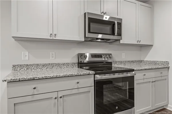 $2,100 | 1536 Percheron Path, Fayetteville, NC 28312
