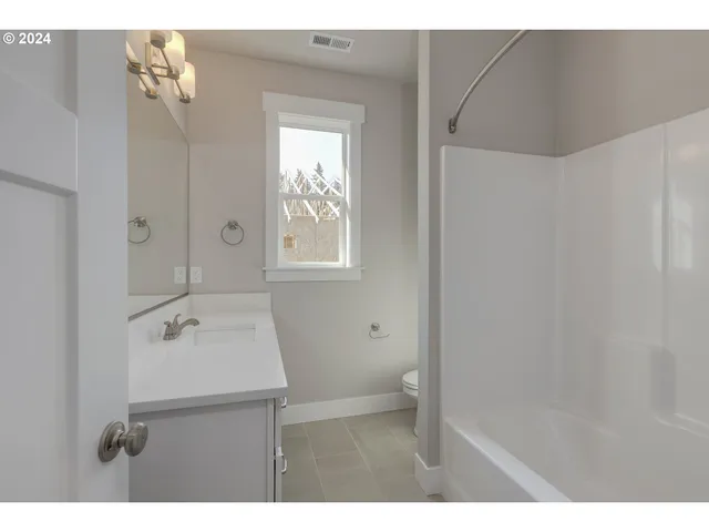 $619,850 | 3403 Northeast Justus Avenue, Unit 76, Estacada, OR 97023