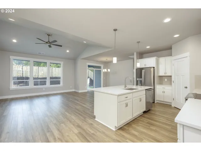 $619,850 | 3403 Northeast Justus Avenue, Unit 76, Estacada, OR 97023