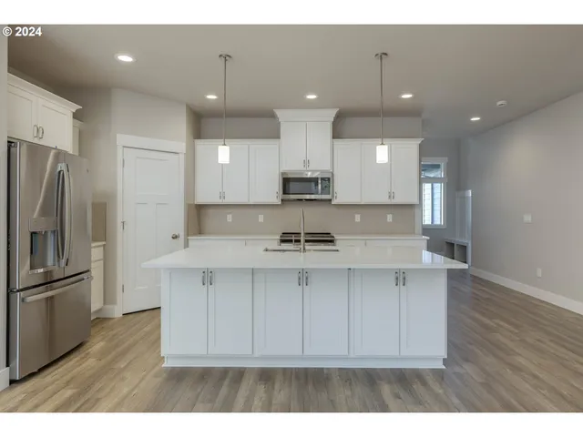 $619,850 | 3403 Northeast Justus Avenue, Unit 76, Estacada, OR 97023