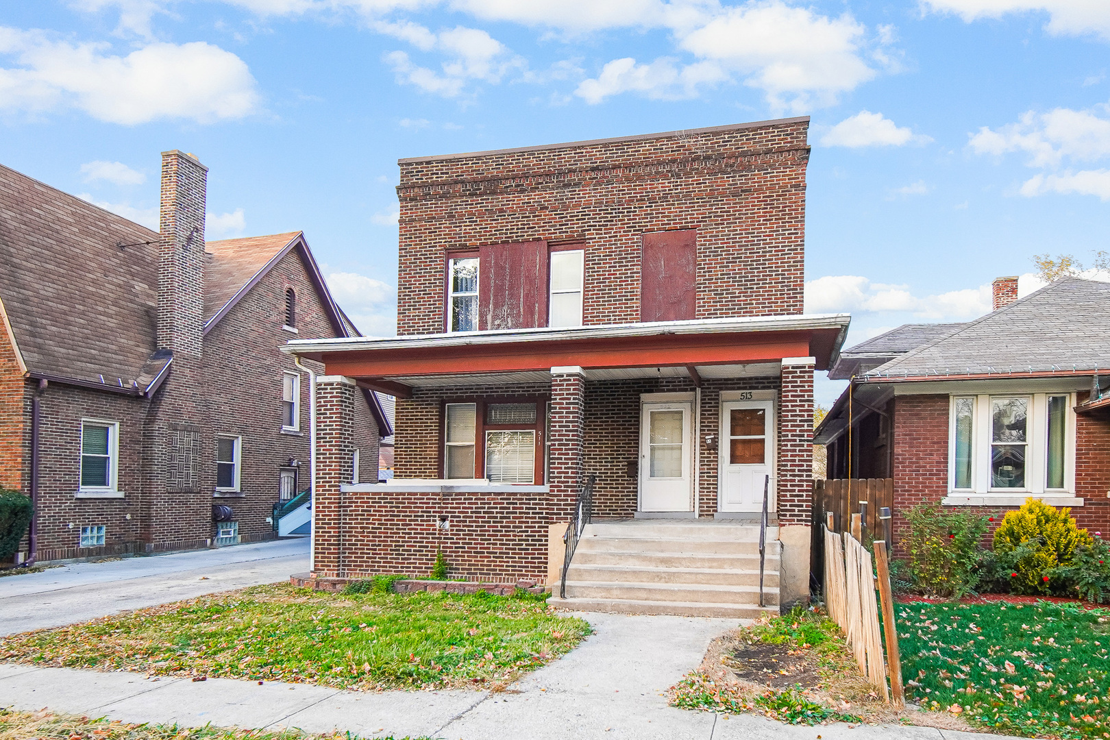 511 3rd Avenue Joliet, IL 60433 - Photo 2 of 30 a front view of a house with garden