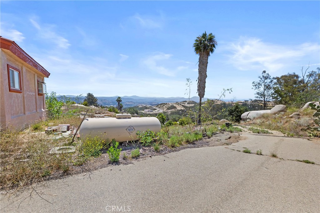 1252 Rancho Luiseno Road Escondido, CA 92026 - Photo 18 of 42