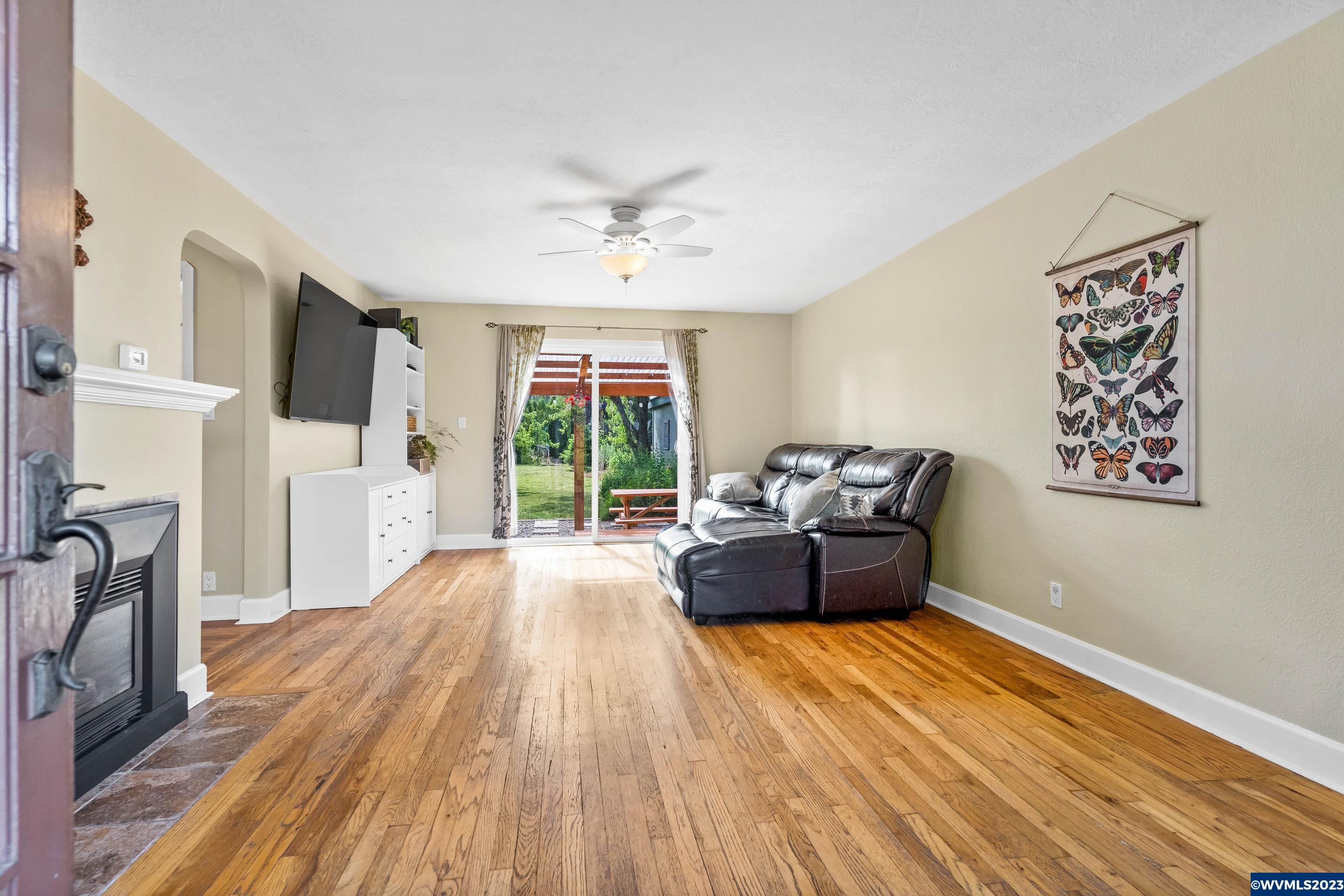 2015 Hoffman Road Northeast Salem, OR 97305 - Photo 6 of 29