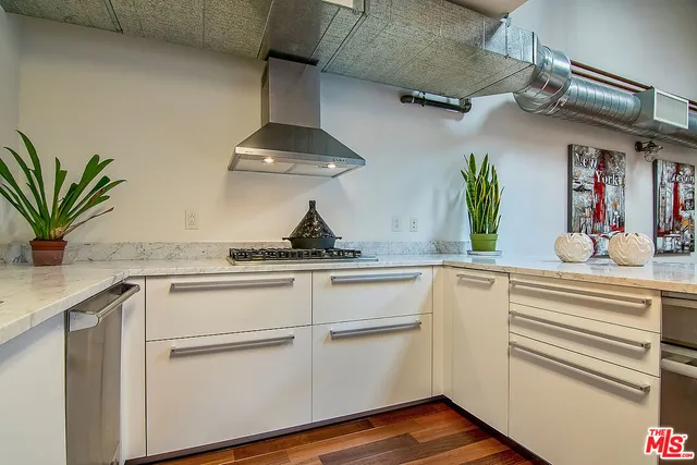 $9,000 | 1046 Princeton Drive, Unit 205, Venice, CA 90292