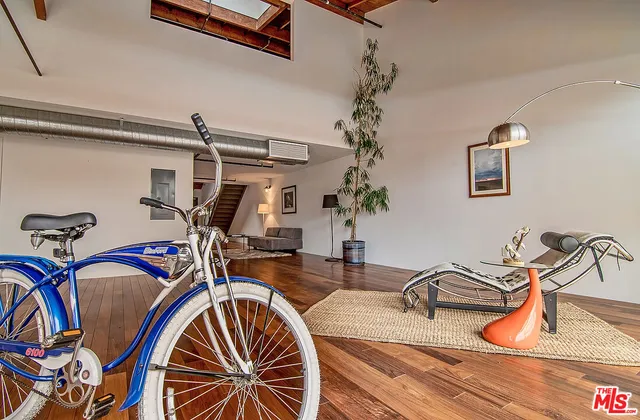 $9,000 | 1046 Princeton Drive, Unit 205, Venice, CA 90292