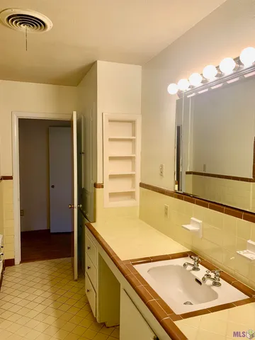 $1,750 | 1925 Carter Avenue, Baton Rouge, LA 70806