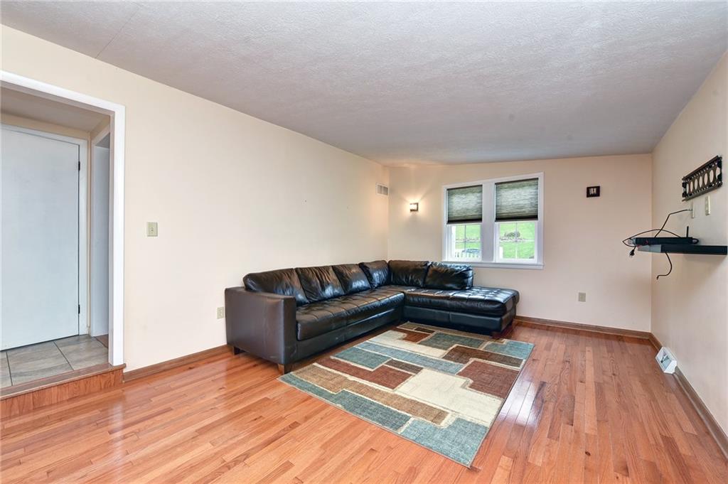 5923 Claridge Road Export, PA 15632 - Photo 4 of 23