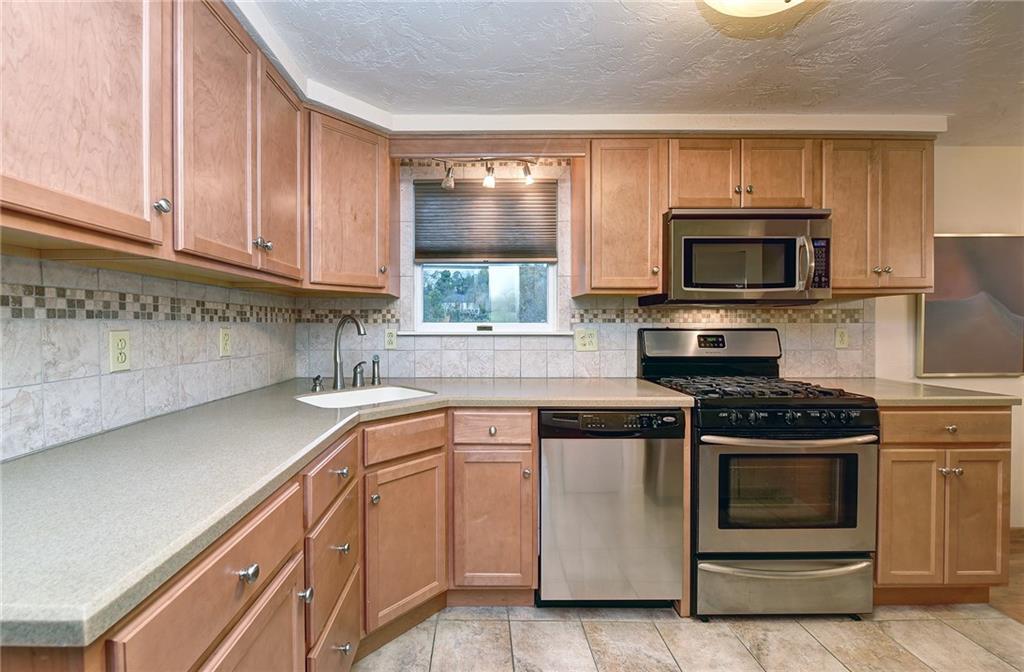 5923 Claridge Road Export, PA 15632 - Photo 8 of 23