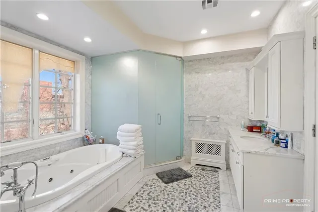 $5,100,000 | 850 East 23rd Street | East Midwood