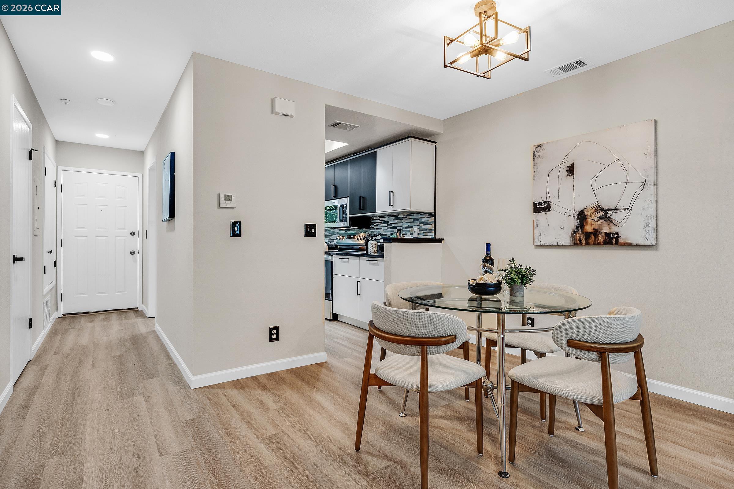 2617 Oak Road, Unit C Walnut Creek, CA 94597 - Photo 7 of 26