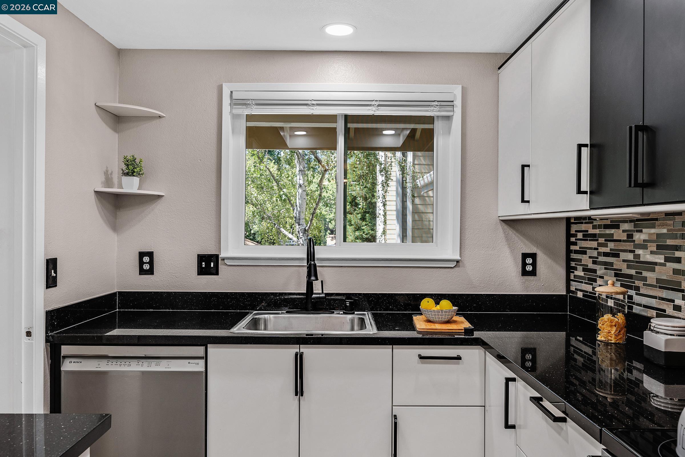 2617 Oak Road, Unit C Walnut Creek, CA 94597 - Photo 10 of 26