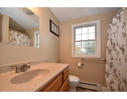119 Sutton Road Webster, MA 01570 - Photo 12 of 23 Gallery Image 12