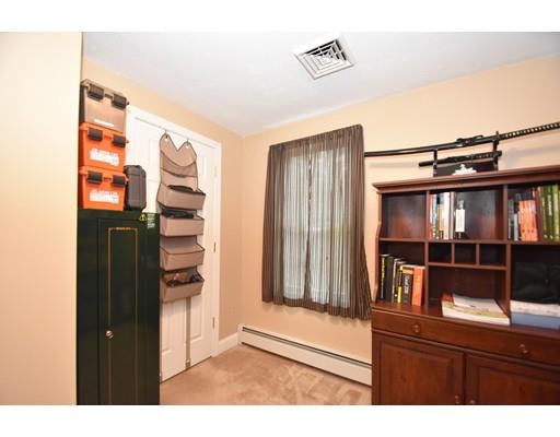119 Sutton Road Webster, MA 01570 - Photo 14 of 23 Gallery Image 14