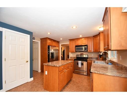 119 Sutton Road Webster, MA 01570 - Photo 4 of 23 Gallery Image 4
