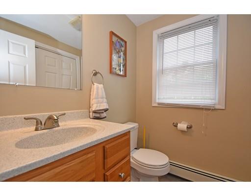 119 Sutton Road Webster, MA 01570 - Photo 8 of 23 Gallery Image 8