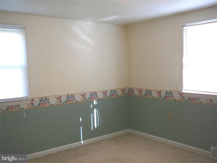 9 Hunter Road New Castle, DE 19720 - Photo 6 of 12 Bedroom - Main