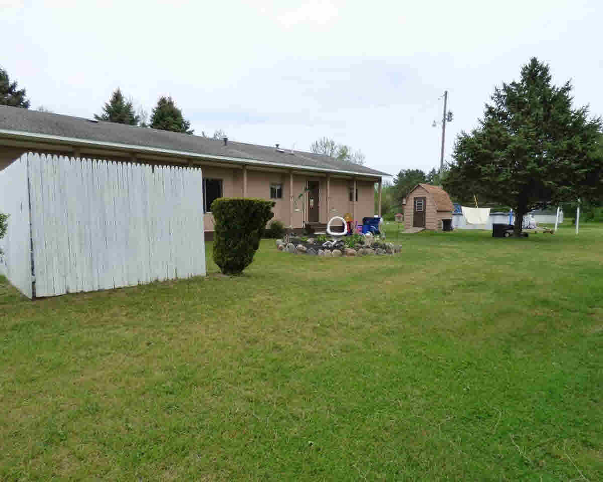 3795 Chambers Road Vassar, MI 48768 - Photo 2 of 25 21304695-1.JPG