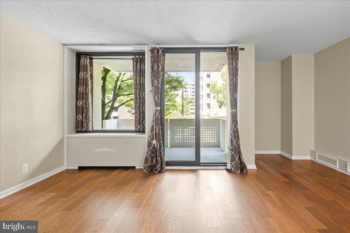 1250 Southwest 4th Street Southwest, Unit W104 Washington, DC 20024 - Photo 19 of 41