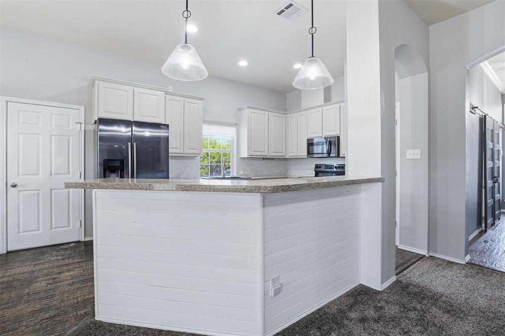 1267 County Road 406 Nemo, TX 76070 - Photo 11 of 37