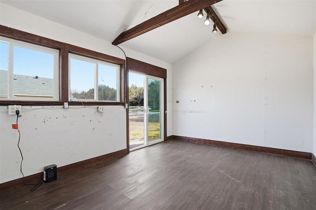 1267 County Road 406 Nemo, TX 76070 - Photo 26 of 37