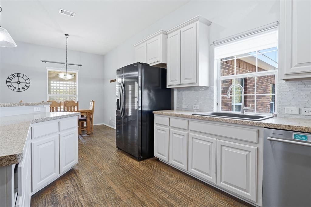 1267 County Road 406 Nemo, TX 76070 - Photo 9 of 37