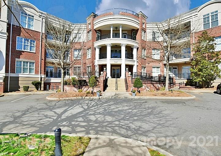 5425 Closeburn Road, Unit 112 Charlotte, NC 28210 - Photo 2 of 34 Gallery Image 2