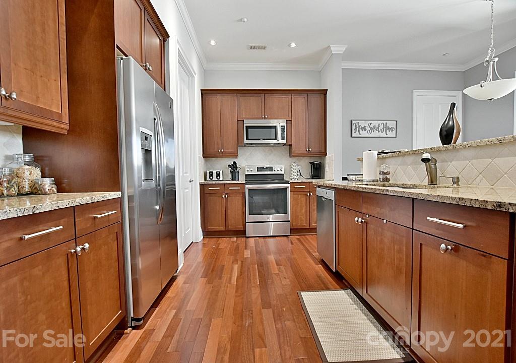 5425 Closeburn Road, Unit 112 Charlotte, NC 28210 - Photo 13 of 34 Gallery Image 13