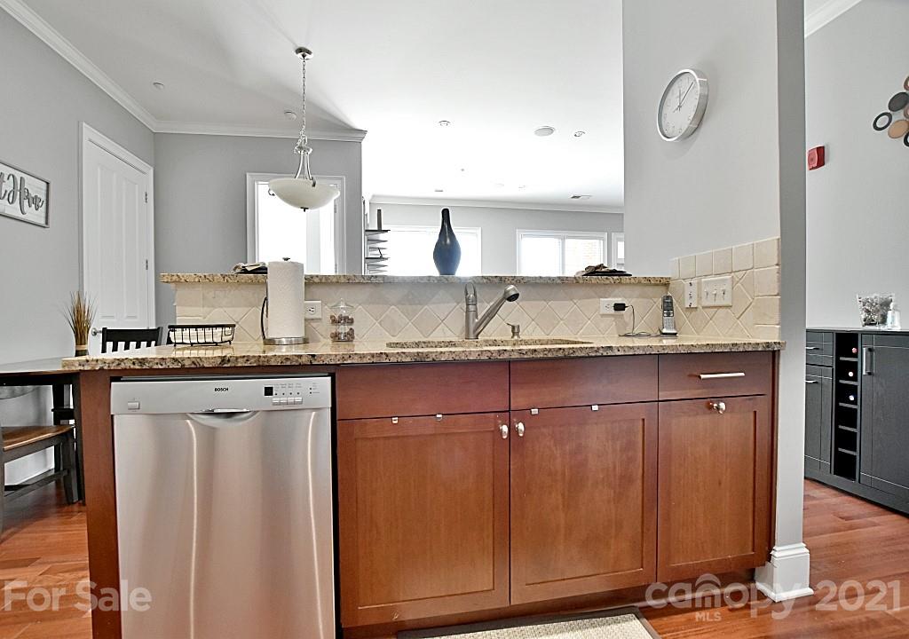 5425 Closeburn Road, Unit 112 Charlotte, NC 28210 - Photo 17 of 34 Gallery Image 17