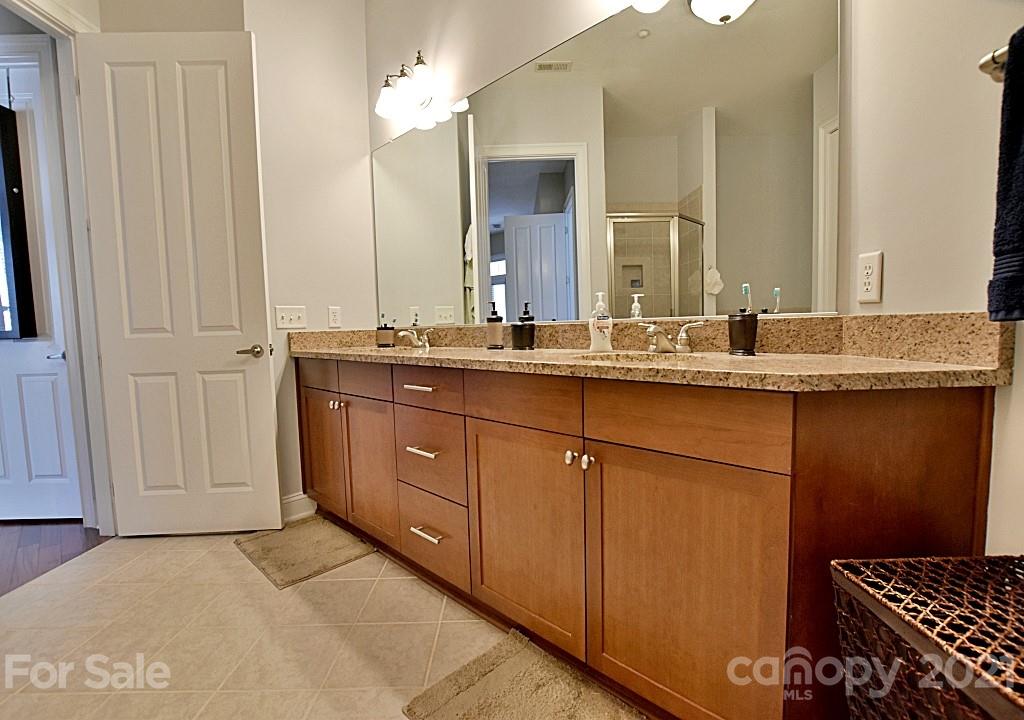 5425 Closeburn Road, Unit 112 Charlotte, NC 28210 - Photo 21 of 34 Gallery Image 21