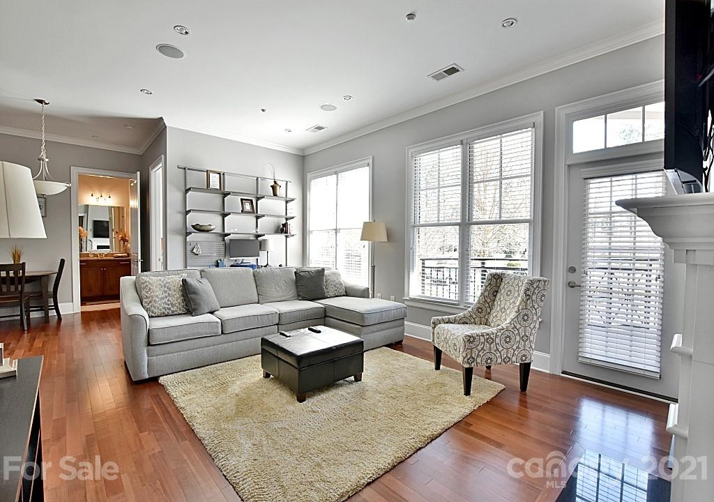 5425 Closeburn Road, Unit 112 Charlotte, NC 28210 - Photo 6 of 34 Gallery Image 6