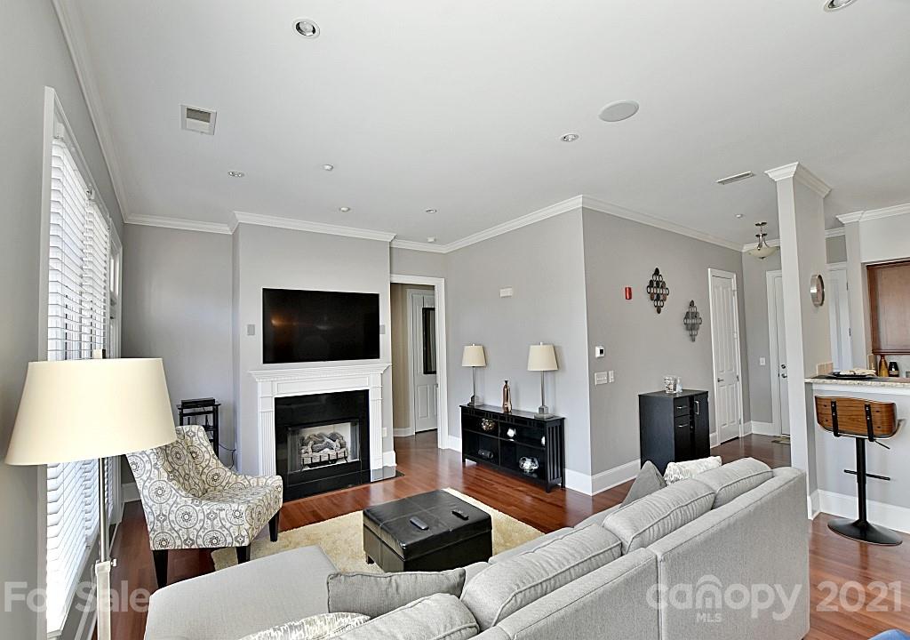 5425 Closeburn Road, Unit 112 Charlotte, NC 28210 - Photo 8 of 34 Gallery Image 8
