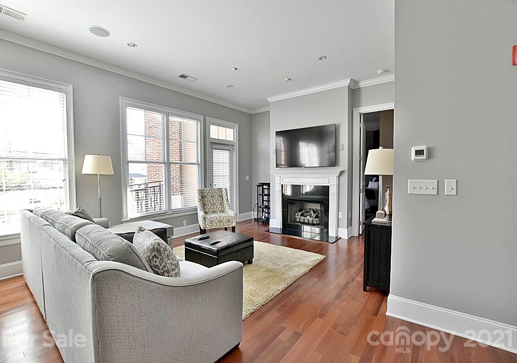 5425 Closeburn Road, Unit 112 Charlotte, NC 28210 - Photo 9 of 34 Gallery Image 9