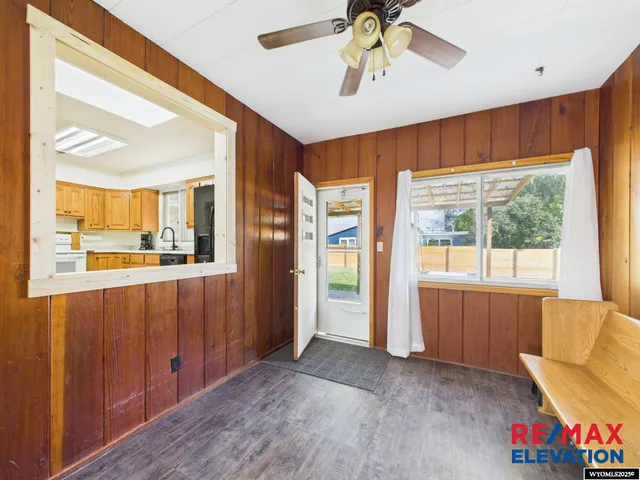 $299,000 | 618 Montana Avenue, Basin, WY 82410