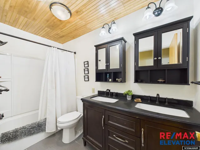 $299,000 | 618 Montana Avenue, Basin, WY 82410