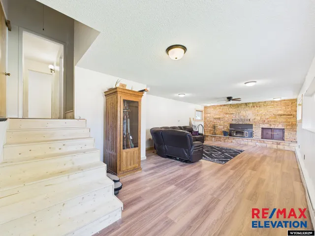 $299,000 | 618 Montana Avenue, Basin, WY 82410