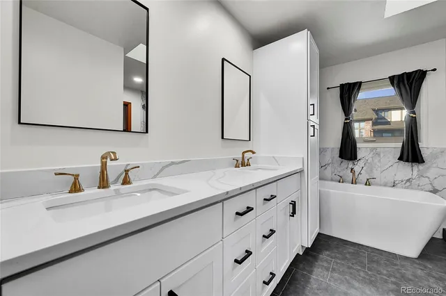 $630,000 | 16639 East Berry Lane, Centennial, CO 80015