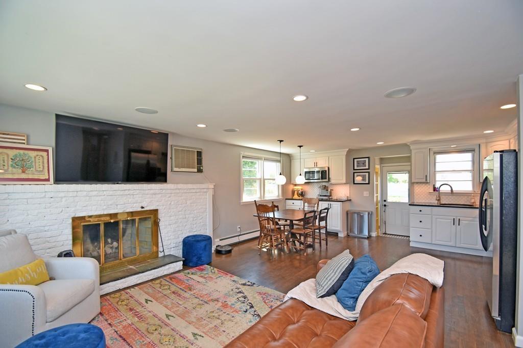 35 Cleveland Road Watertown, MA 02472 - Photo 3 of 25 Gallery Image 3