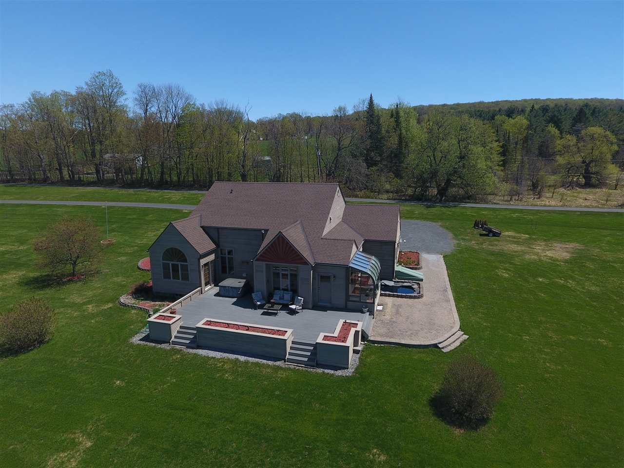 176 Sunset Road Barre Town, VT 05641 - Photo 3 of 31