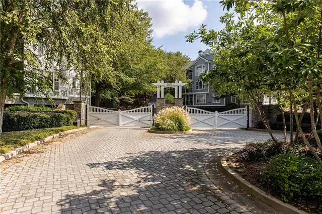 $299,900 | 4100 Paces Walk Southeast, Unit 2104, Atlanta, GA 30339