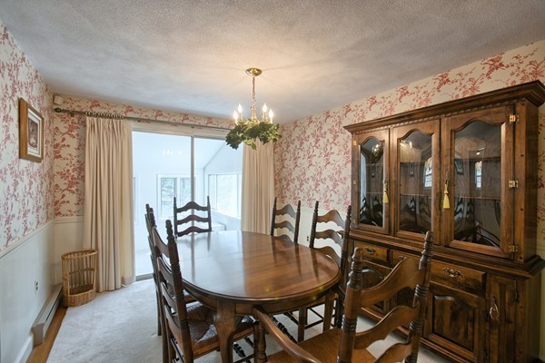 86 Dudley Road Billerica, MA 01821 - Photo 4 of 24 Gallery Image 4