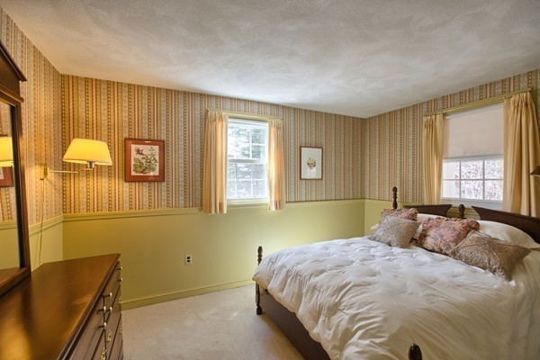 86 Dudley Road Billerica, MA 01821 - Photo 8 of 24 Gallery Image 8