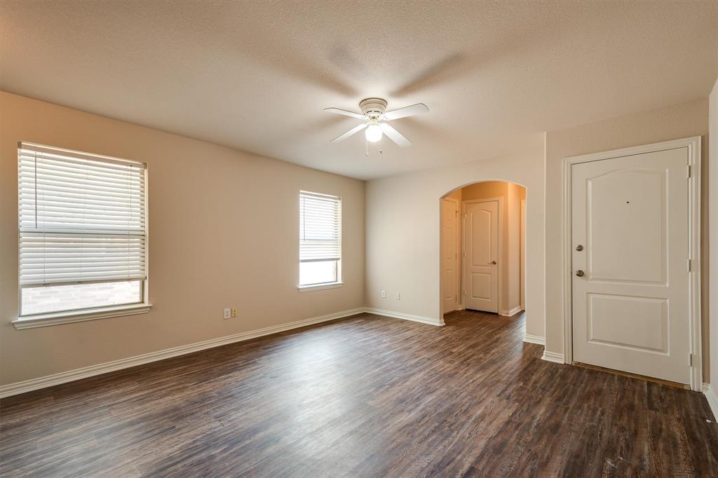 121 Cliff Height Circle Dallas, TX 75241 - Photo 11 of 25