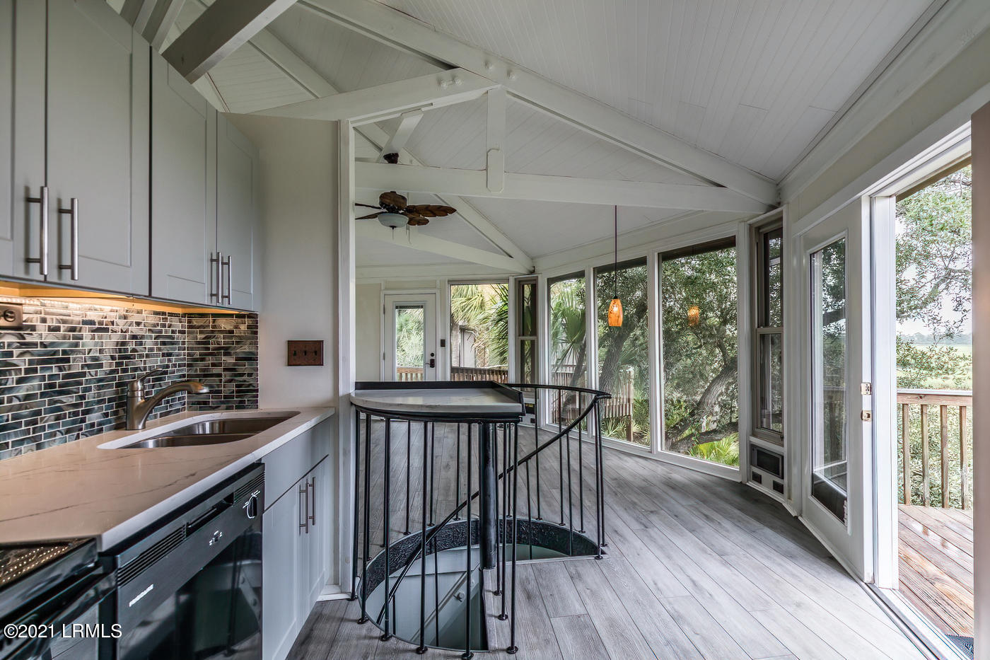 875 Fiddlers Ridge Road Fripp Island, SC 29920 - Photo 11 of 40 11 Kitchen