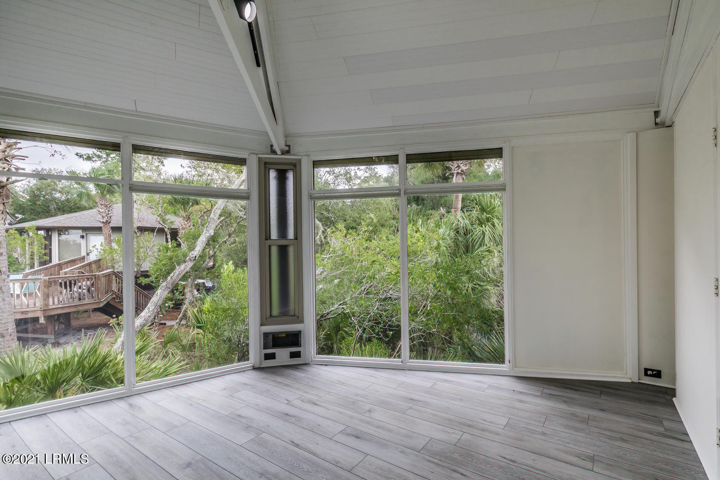875 Fiddlers Ridge Road Fripp Island, SC 29920 - Photo 13 of 40 13 Primary bedroom