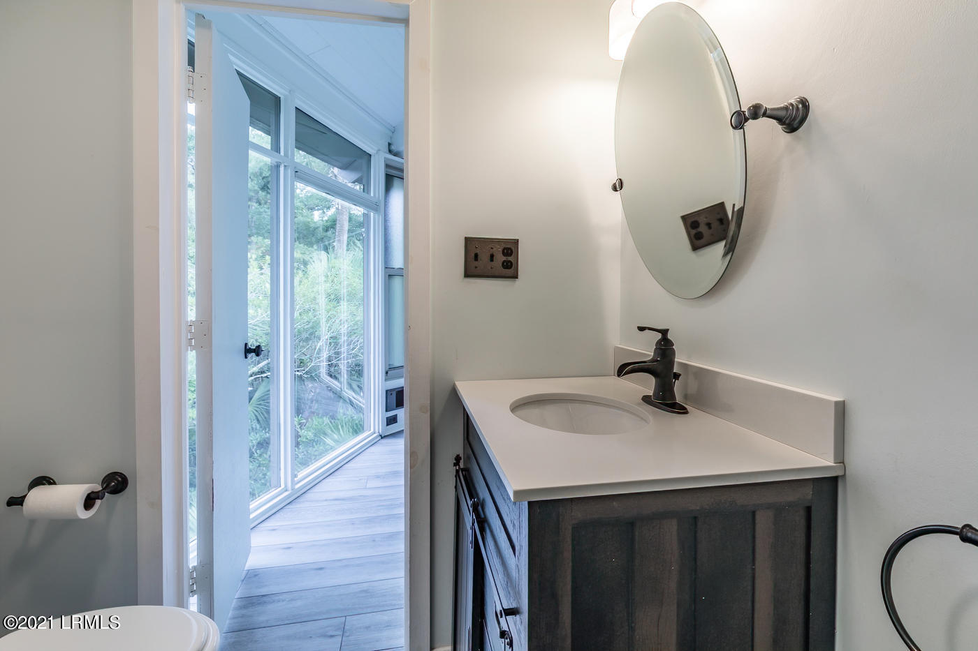 875 Fiddlers Ridge Road Fripp Island, SC 29920 - Photo 18 of 40 18 Primary bath