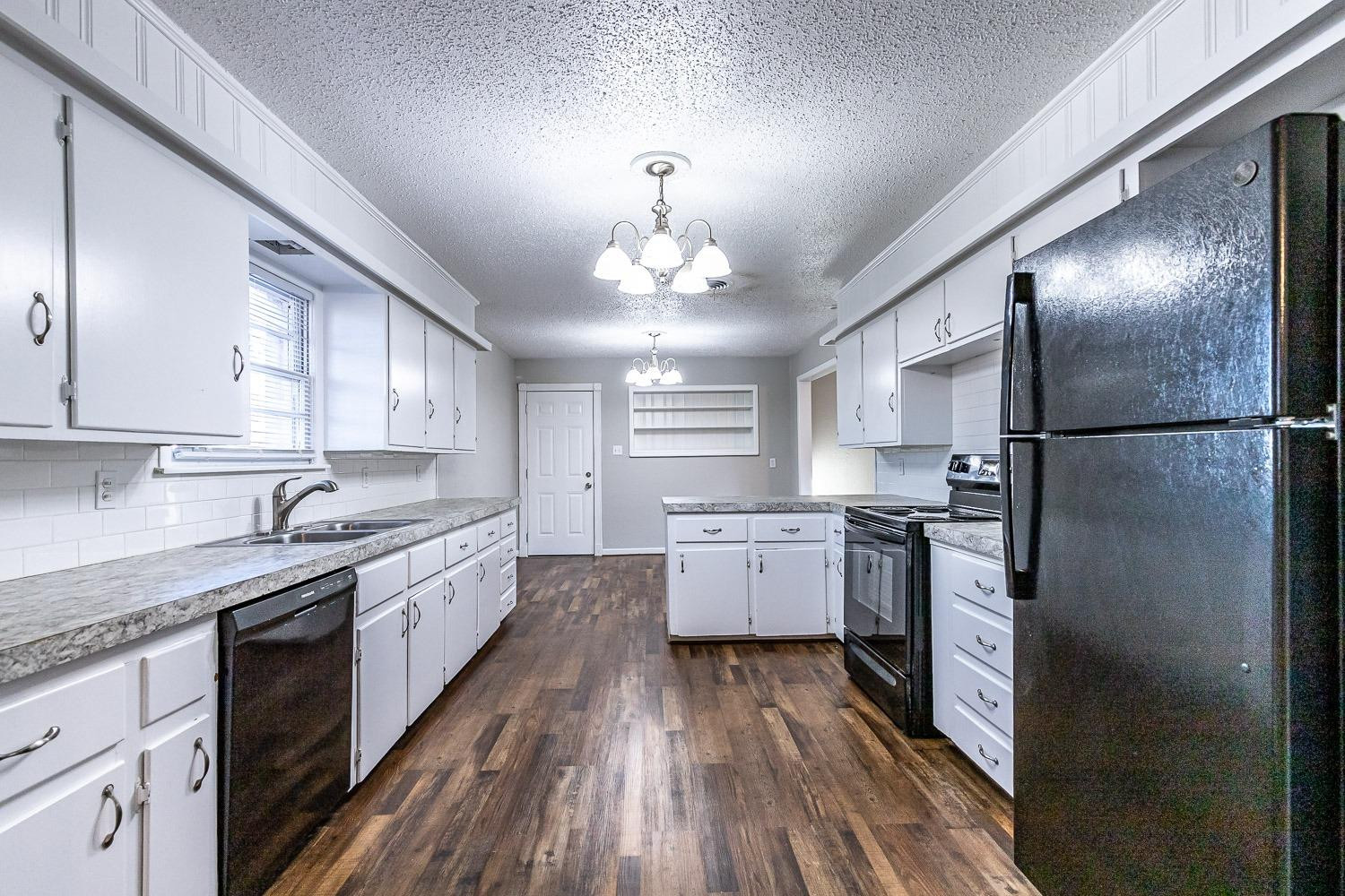 4320 48th Street Lubbock, TX 79413 - Photo 11 of 47 Photo 11