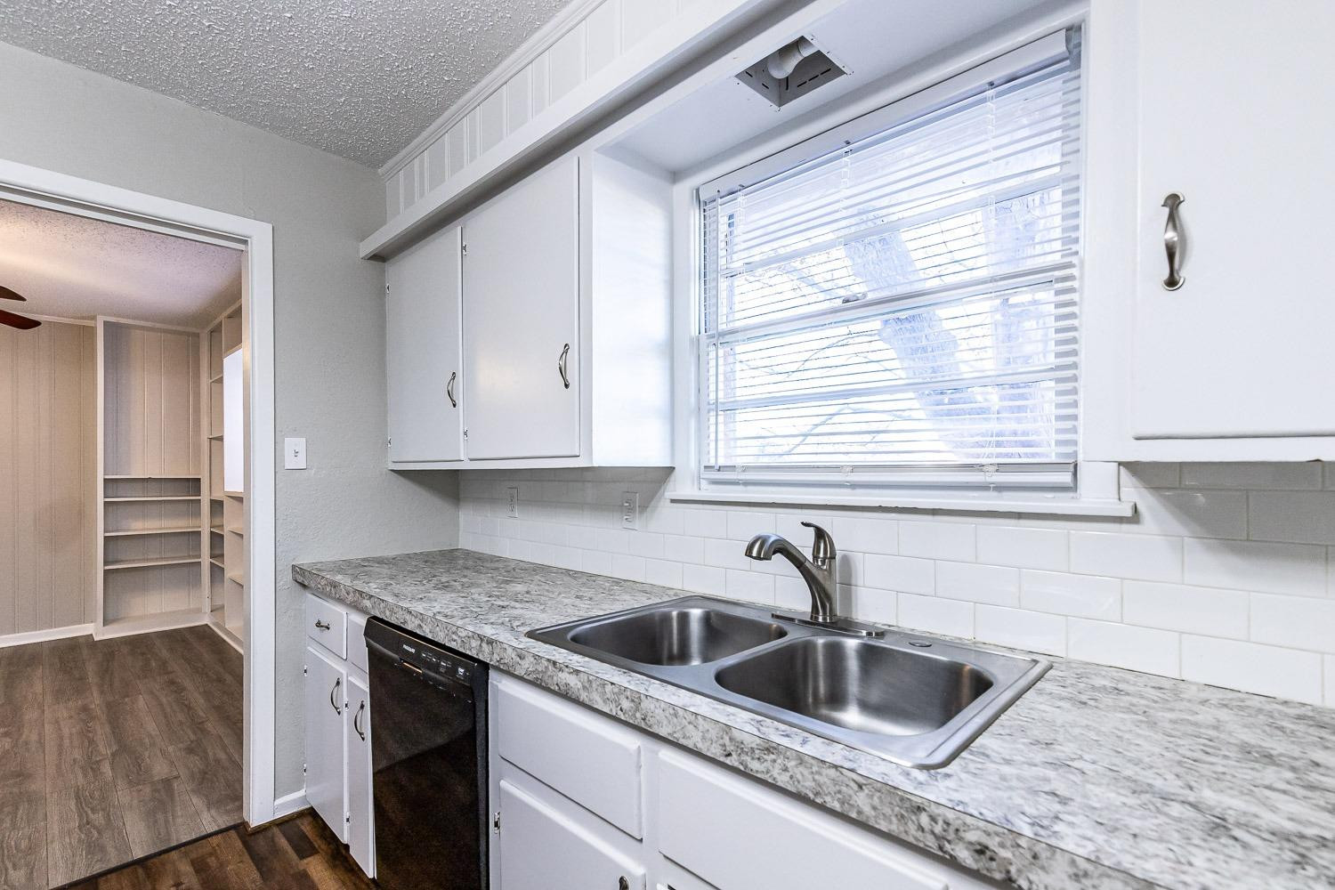 4320 48th Street Lubbock, TX 79413 - Photo 12 of 47 Photo 12