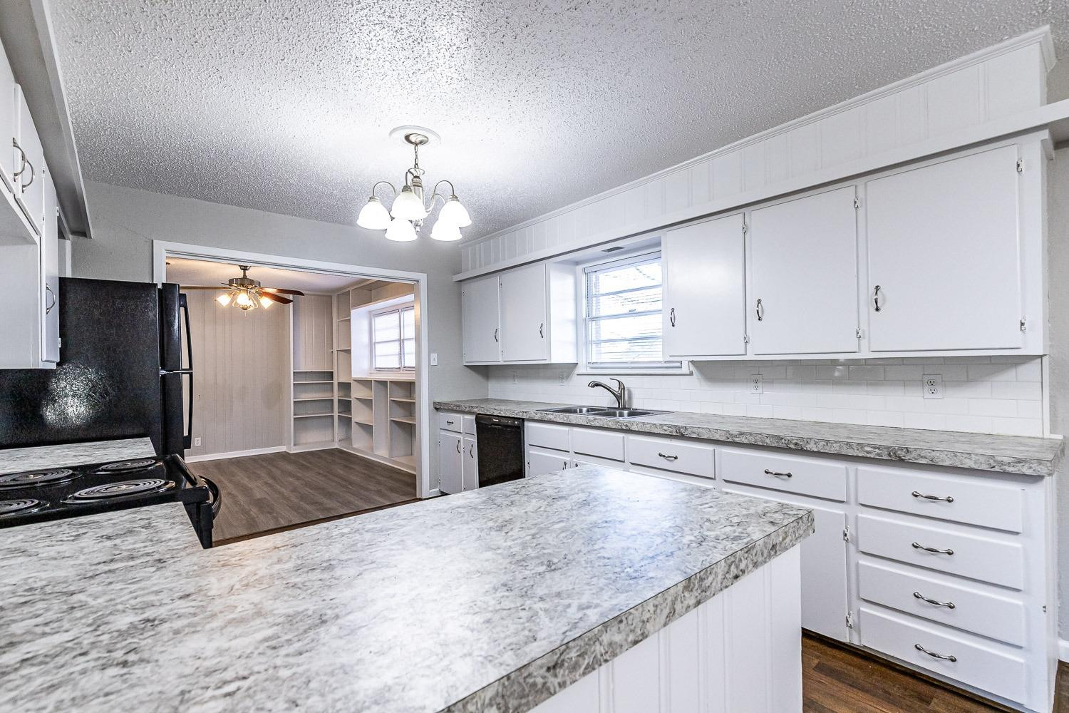 4320 48th Street Lubbock, TX 79413 - Photo 14 of 47 Photo 14