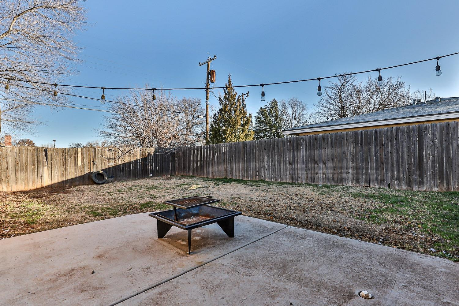 4320 48th Street Lubbock, TX 79413 - Photo 43 of 47 Back Patio
