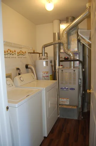 $255,000 | 17817 West Salisbury Drive, Gurnee, IL 60031